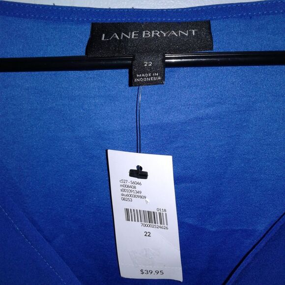 Lane Bryant V-Neck Essential Shell Top Blue Sleeveless Tank 22 Plus - Picture 3 of 5